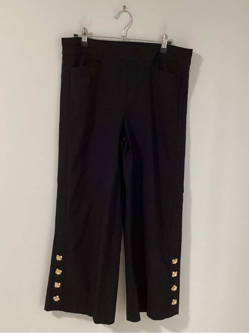 *Chico's Black Wide-Leg Cropped Pants with Gold Button Detail